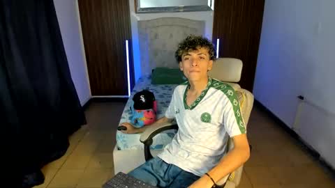 hot bunny online show from 11.13.25