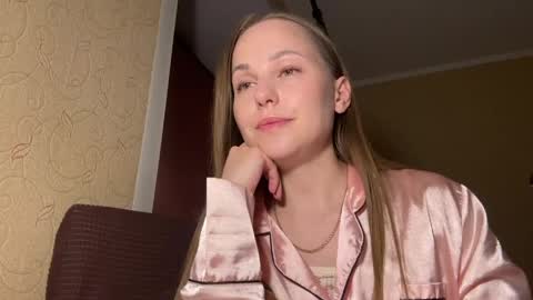 hot_chance_ online show from 04.21.26
