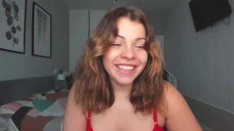LiluCaroline online show from 02.16.25