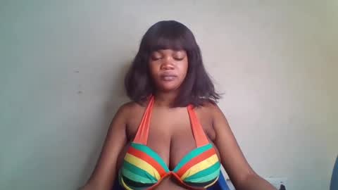 Snapshot of hot_choccoolate chatting on 07.16.26 Zarah online show from 07.16.26