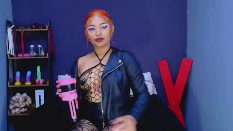 hot chocolate 4u online show from 02.11.25