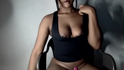Snapshot of hot_chocoxxxx chatting on 10.23.25 sonia  mis choco online show from 10.23.25