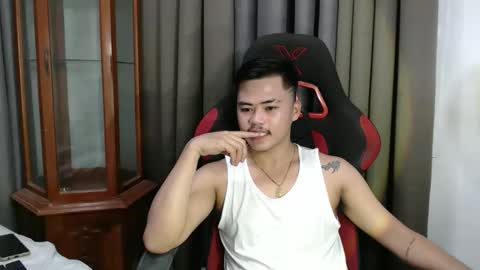 hot_emmanuel online show from 10.23.25