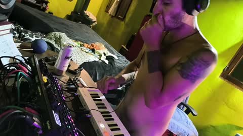 Hot Fellow online show from 12.29.24