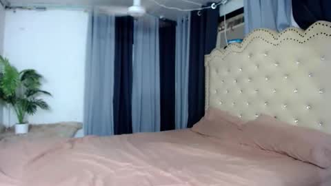 hot_fucker_ online show from 12.01.25