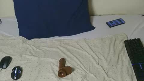 Snapshot of hot_fuckers44 chatting on 10.08.25 roy AND eddie online show from 10.08.25