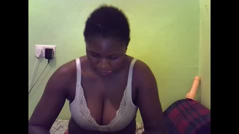 Snapshot of hot_girlly chatting on 11.18.25 hot_girlly online show from 11.18.25