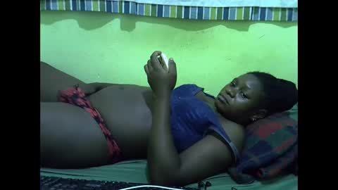 Snapshot of hot_girlly chatting on 03.17.26 hot_girlly online show from 03.17.26
