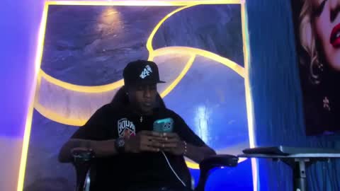 hot_golden_black online show from 09.08.25