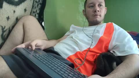 hot_guy36 online show from 11.19.25