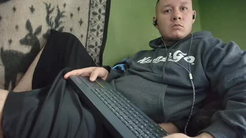 hot_guy36 online show from 04.01.26