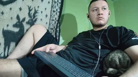 hot_guy36 online show from 04.05.26