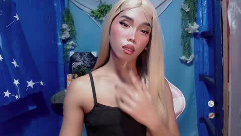 Khianna online show from 04.14.26