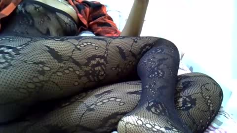 Snapshot of hot_leen chatting on 06.12.26 Chara online show from 06.12.26