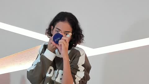 Alana online show from 12.26.24