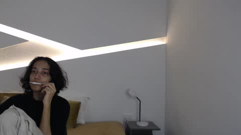 Alana online show from 01.04.25