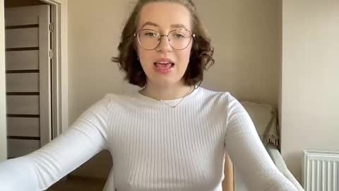 Lina online show from 12.29.24