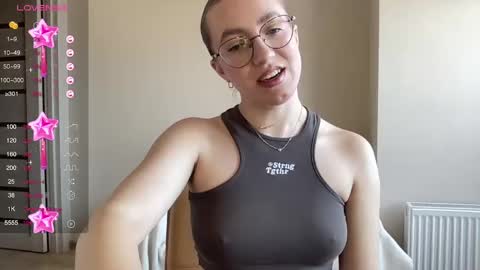 Lina online show from 02.19.25