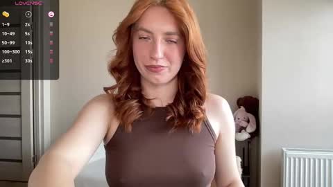 Snapshot of hot_lliinns chatting on 04.30.26 Lina online show from 04.30.26