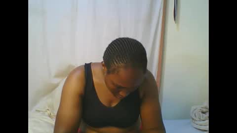 Snapshot of hot_masha chatting on 04.28.26 hot_masha online show from 04.28.26