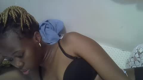 Snapshot of hot_petra2 chatting on 04.28.26 Daddys doll online show from 04.28.26