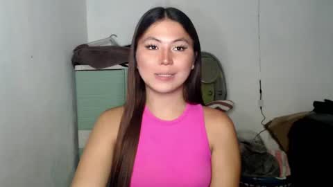 Snapshot of hot_precious_nikki chatting on 05.17.26 Nikki online show from 05.17.26