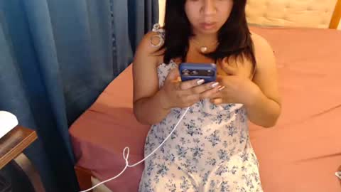 Snapshot of hot_roxanne69 chatting on 06.26.26 roxanne online show from 06.26.26