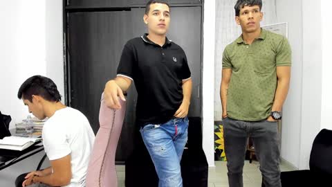 Snapshot of hot_sexmature chatting on 01.28.25 Vanesa Oliver and Andrew online show from 01.28.25