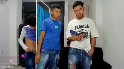 Snapshot of hot_sexmature chatting on 03.11.25 Vanesa Oliver and Andrew online show from 03.11.25