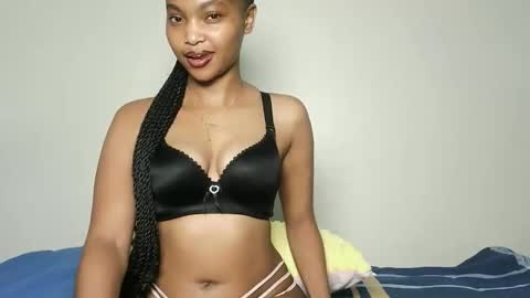 Snapshot of hot_sexy_babe chatting on 05.15.26 Bellah online show from 05.15.26