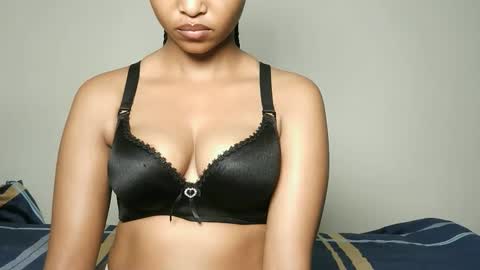 Snapshot of hot_sexy_babe chatting on 05.27.26 Bellah online show from 05.27.26