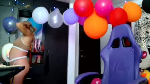 Snapshot of hot_sexy_bunny chatting on 07.28.26 hot sexy bunny online show from 07.28.26