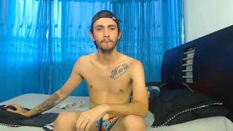 Hot Sharks   online show from 09.10.25