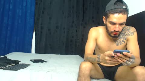 Hot Sharks   online show from 01.06.26