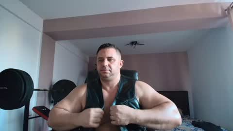 Snapshot of hot_stefano1 chatting on 08.08.26 Stefano.. online show from 08.08.26