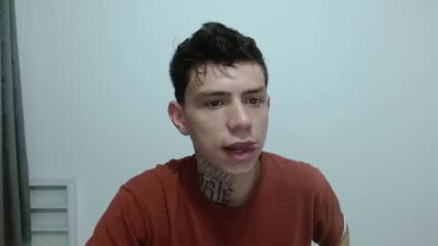 Snapshot of hot_teo_ chatting on 11.28.25 Mateo online show from 11.28.25