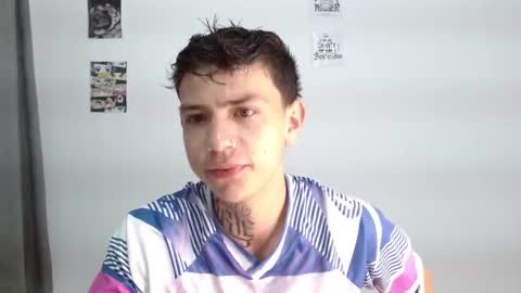 Snapshot of hot_teo_ chatting on 12.04.25 Mateo online show from 12.04.25