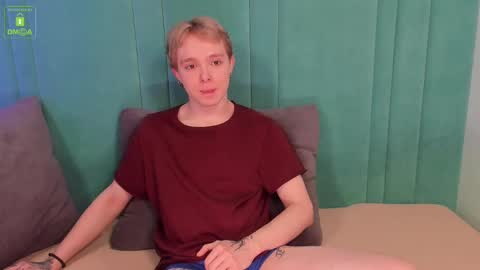 hot_twinkboy online show from 03.08.25