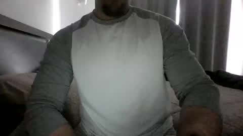 Snapshot of hotandhard123321 chatting on 03.27.26 hotandhard123321 online show from 03.27.26