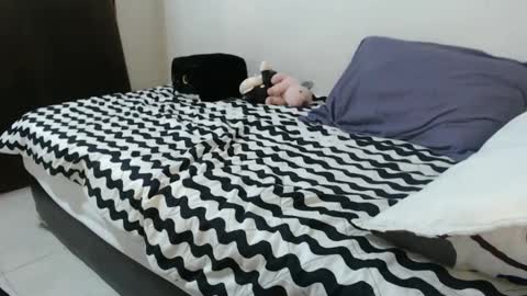 Hot and PowerHOPE U MISS ME online show from 12.03.24