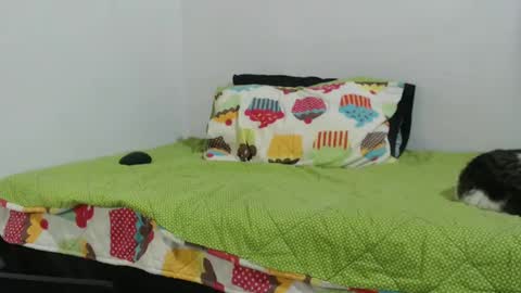 Hot and PowerHOPE U MISS ME online show from 01.14.25