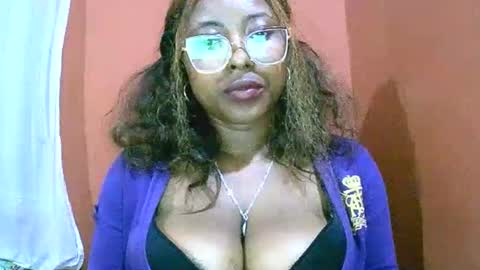 hotarian1 online show from 06.02.26