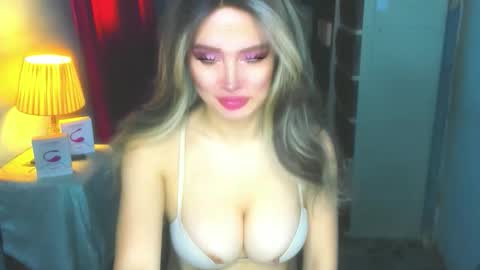 Snapshot of hotbabe_tanya chatting on 02.15.26 T A N Y A online show from 02.15.26