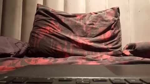 hotbeast00 online show from 12.14.25