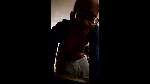 Snapshot of hotboy337135633 chatting on 12.20.25 hotboy337135633 online show from 12.20.25