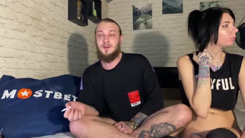 YounHotCouple online show from 12.18.24