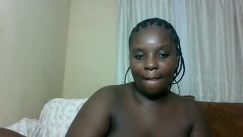 Snapshot of hotebbbyy chatting on 06.05.26 EBBY online show from 06.05.26