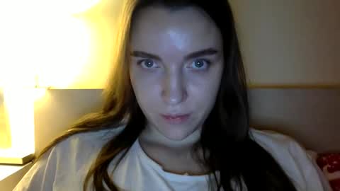 Snapshot of hoteffy chatting on 01.19.25 effy online show from 01.19.25