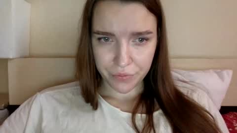 Snapshot of hoteffy chatting on 01.21.25 effy online show from 01.21.25