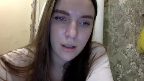 Snapshot of hoteffy chatting on 02.10.25 effy online show from 02.10.25